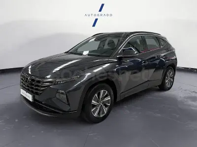 Usado Hyundai Tucson 136 CV (100 kW) 2021 Gris / plata SUV