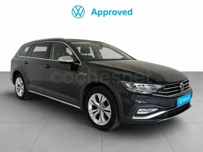 Usado VW Passat Alltrack 200 CV (147 kW) 2023 Gris / plata Familiar