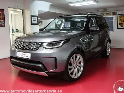 Usado Land Rover Discovery HSE 300 CV (220 kW) 2021 Gris / plata SUV