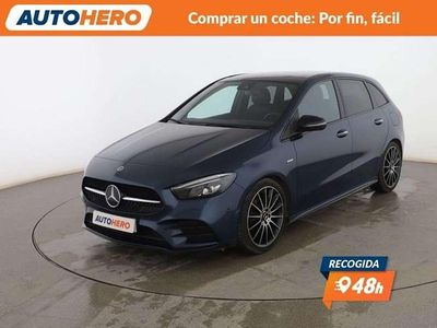 Usado Mercedes B180 AMG line 136 CV (100 kW) 2021 Azul Monovolumen