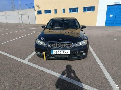 Usado BMW 318 129 CV (94 kW) 2007 Gris / plata Berlina