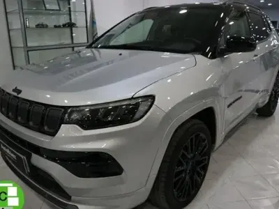 Käytetty Jeep Compass 131 HP (96 kW) 2022 Katumaasturi