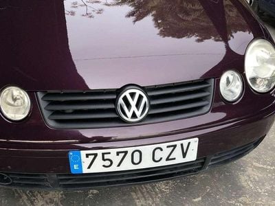 Usado VW Polo Highline 99 CV (72 kW) 2005 Burdeos Utilitario