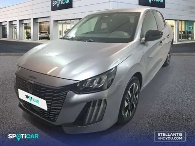 Usado Peugeot 208 Allure 110 CV (80 kW) 2025 Gris Utilitario