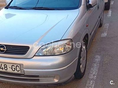 Gris / plata Usado 2000 Opel Astra Comfort Berlina | 3500 € (Un poco caro)