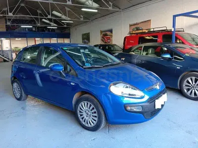 Usado Fiat Punto Evo Dynamic 69 CV (50 kW) 2011 Azul Utilitario