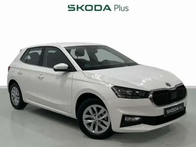 Usado Skoda Fabia Ambition 95 CV (69 kW) 2023 Blanco Utilitario