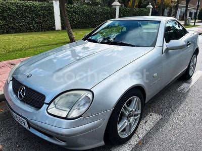 Usado Mercedes SLK230 193 CV (141 kW) 2000 Gris / plata Descapotable