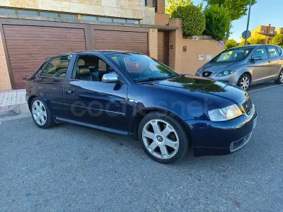 Usado Audi S3 210 CV (154 kW) 1999 Azul Utilitario