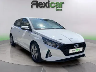 Usado Hyundai i20 101 CV (74 kW) 2021 Blanco Utilitario