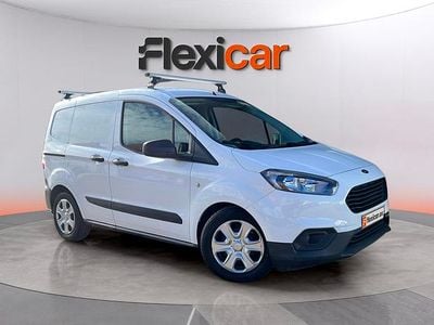 Usado Ford Tourneo Courier Trend 102 CV (75 kW) 2020 Blanco Monovolumen