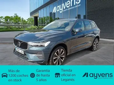 Usado Volvo XC60 Momentum 197 CV (144 kW) 2021 Azul SUV