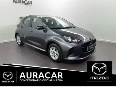Nuevo Mazda 2 Center-Line 116 CV (85 kW) 2025 Gris / plata Berlina