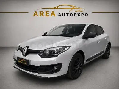 Usado Renault Mégane Life 115 CV (84 kW) 2013 Gris / plata Berlina