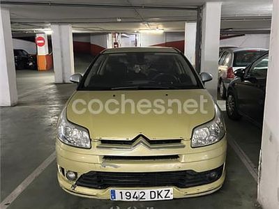 Usado Citroën C4 110 CV (80 kW) 2005 Amarillo Berlina