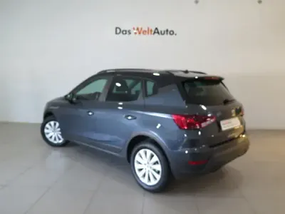Usado Seat Arona Style 115 CV (84 kW) 2025 Gris SUV