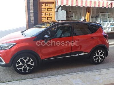 Używany Renault Captur XMOD 120 KM (88 kW) 2017 Czerwony SUV