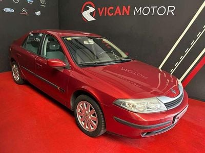 Usado Renault Laguna II Dynamique 120 CV (88 kW) 2004 Granate Berlina