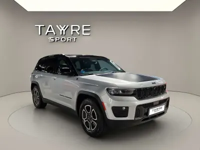 Usado Jeep Grand Cherokee Trailhawk 381 CV (280 kW) 2024 Gris SUV