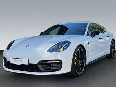 Porsche Panamera 4