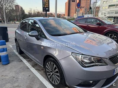 Usado Seat Ibiza Style 90 CV (66 kW) 2017 Gris / plata Berlina