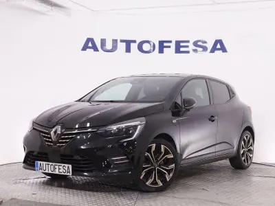 Käytetty Renault Clio V Zen 140 HP (102 kW) 2022 Musta Sedan