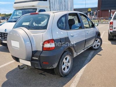 Usado Renault Scénic Privilege 120 CV (88 kW) 2003 Gris / plata Monovolumen