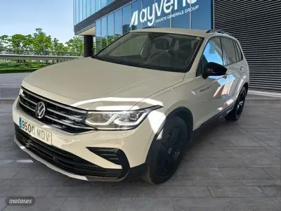 Usado VW Tiguan Sportline 150 CV (110 kW) 2023 Blanco SUV
