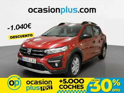 Käytetty Dacia Sandero Comfort 91 HP (66 kW) 2022 Punainen