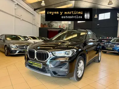 Usado BMW X1 Sport Line 150 CV (110 kW) 2021 Negro SUV