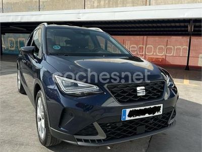 Usado Seat Arona FR 110 CV (80 kW) 2022 Azul SUV