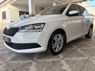 Usado Skoda Fabia Style 95 CV (69 kW) 2022 Blanco Utilitario