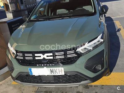 Usado Dacia Sandero Essentiel 101 CV (74 kW) 2023 Verde Berlina