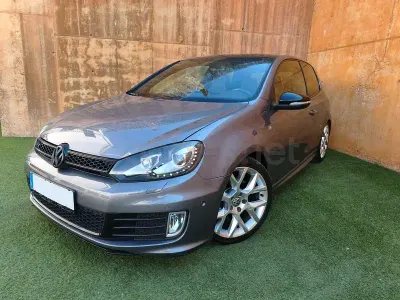 Usado VW Golf VII GTI 235 CV (172 kW) 2012 Gris / plata Berlina