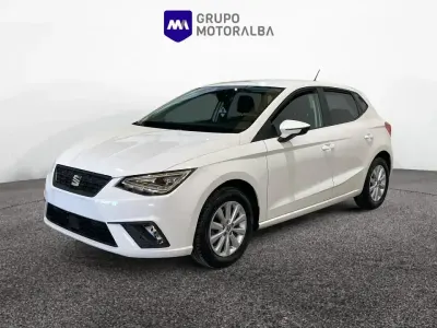 Usado Seat Ibiza Style Plus 110 CV (80 kW) 2022 Blanco Utilitario