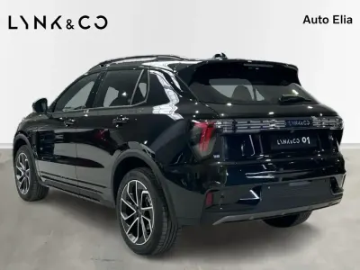 Usado Lynk & Co 01 276 CV (202 kW) 2026 Negro SUV