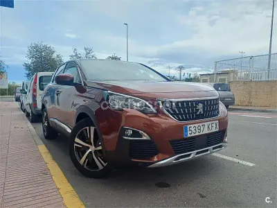 Usado Peugeot 3008 Allure 120 CV (88 kW) 2018 Marrón SUV