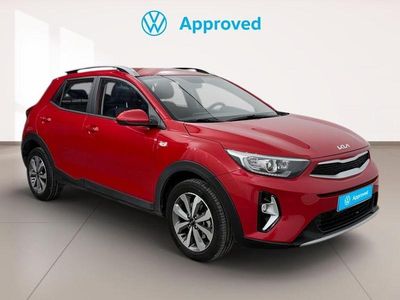 Rojo Usado 2023 Kia Stonic SUV | 17.900 € (Un poco caro)