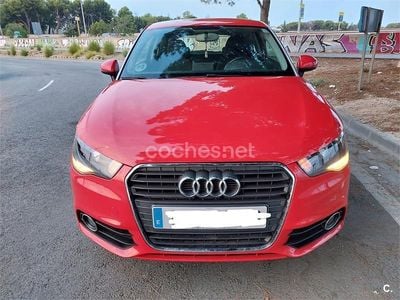 Usado Audi A1 Attraction 90 CV (66 kW) 2014 Rojo Utilitario