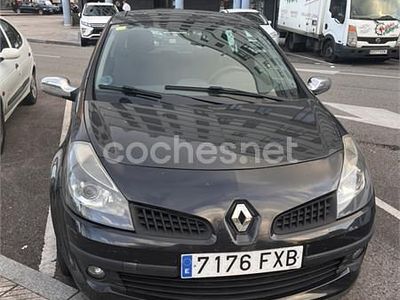 Negro Usado 2007 Renault Clio II Expression Berlina | 3500 € (Precio justo)
