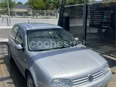 Usado VW Golf IV Advance 110 CV (80 kW) 2002 Gris / plata Berlina