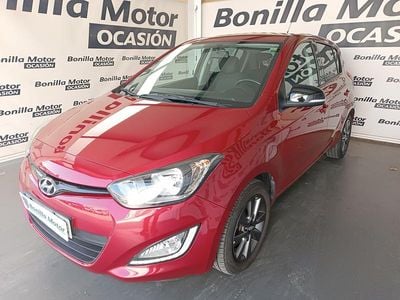Rojo Usado 2014 Hyundai i20 GO! Berlina | 7490 € (Precio justo)