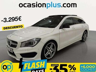 Usado Mercedes CLA200 Shooting Brake 136 CV (100 kW) 2016 Blanco Familiar