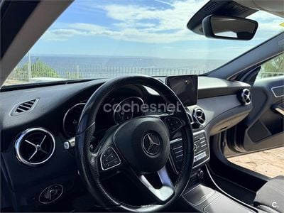 Mercedes GLA200