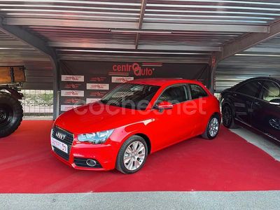 Rojo Usado 2013 Audi A1 Ambition Berlina | 11.900 € (Un poco caro)
