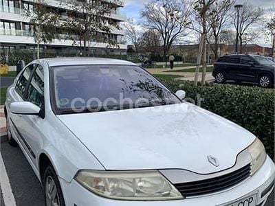 Blanco Usado 2003 Renault Laguna II Privilege Berlina | 2490 € (Precio justo)