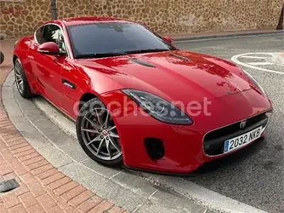 Usado Jaguar F-Type R-Dynamic 300 CV (220 kW) 2018 Rojo Coupe