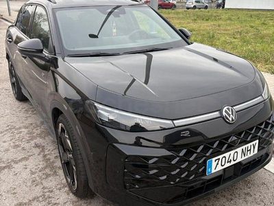 Usado VW T-Roc R-line 150 CV (110 kW) 2025 Negro SUV