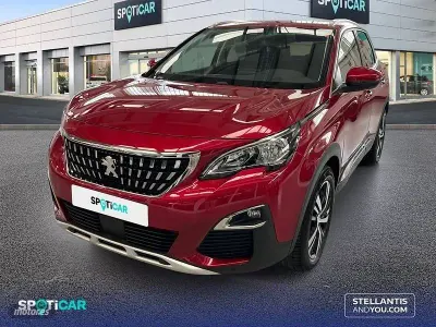 Usado Peugeot 3008 Allure 130 CV (95 kW) 2019 Rojo SUV