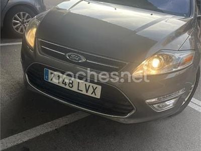Usado Ford Mondeo Sport 163 CV (119 kW) 2011 Gris / plata Familiar